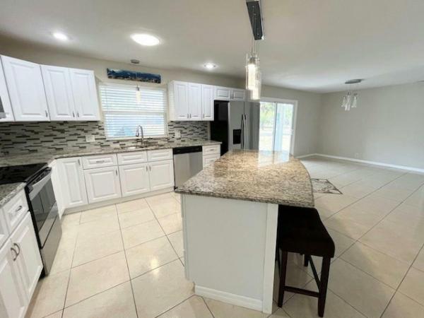 1984 Isla Manufactured Home