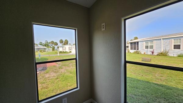 1989 BARR FLFLJ33A/B11830BA Mobile Home