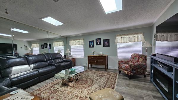 1990 Palm Harbor Mobile Home