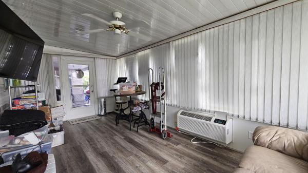 1990 Palm Harbor Mobile Home