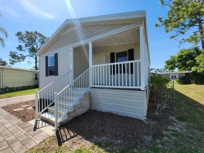 Photo 5 of 20 of home located at 19237 Cedar Crest Court North Fort Myers, FL 33903