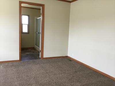 Photo 5 of 18 of home located at 29124 Rosewood Flat Rock, MI 48134