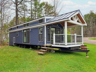 Mobile Home at 261 Point Sebago Road, Lot Mc003 Casco, ME 04015