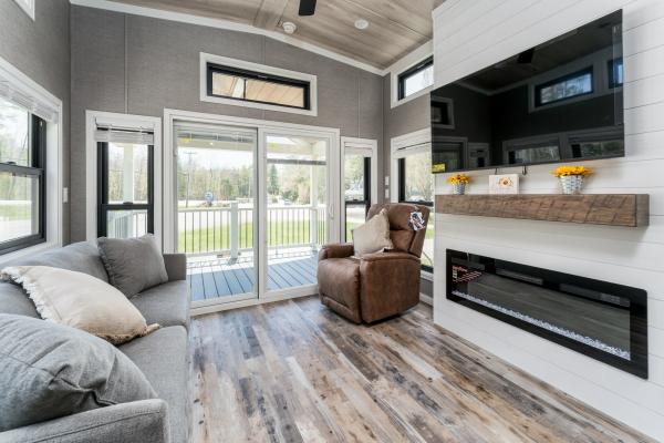 2025 Elevation 7 Series Mobile Home