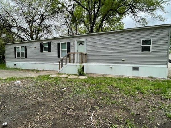 Photo 1 of 2 of home located at 4842 S Topeka Blvd. Lot #21 Topeka, KS 66609