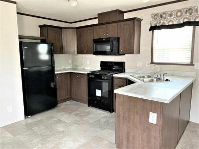Mobile Home at 9975 Mallard Cove 754 Fair Haven, MI 48023