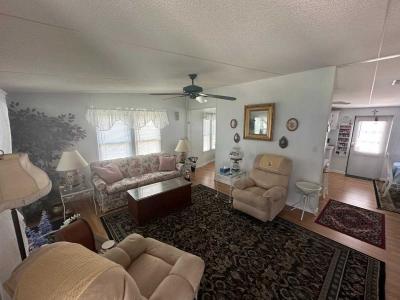 Photo 2 of 16 of home located at 4615 Skyline Dr Leesburg, FL 34748