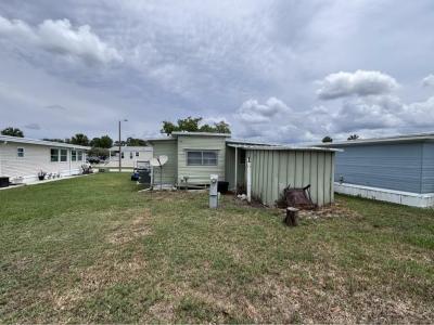 Photo 4 of 16 of home located at 1026 Rainbow Cir Eustis, FL 32726