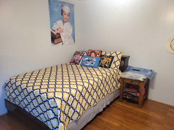 1982 Manufactured Home