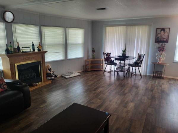 1982 Manufactured Home