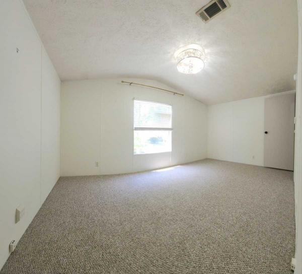 2002 Clayton Homes 546763A Manufactured Home