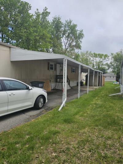 Photo 3 of 12 of home located at 340 S. Reynolds Rd. Lot 74 Toledo, OH 43615