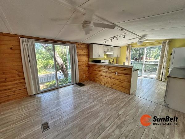 1985 Sunv Mobile Home
