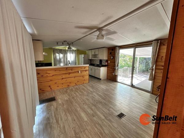 1985 Sunv Mobile Home