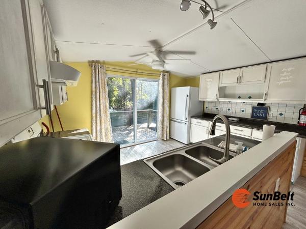 1985 Sunv Mobile Home
