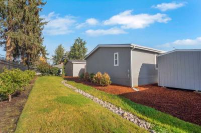 Photo 2 of 15 of home located at 2200 Lancaster Dr SE #2F Salem, OR 97317