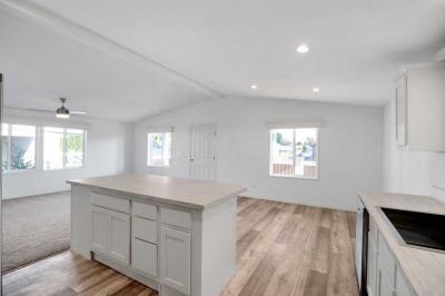 Photo 4 of 15 of home located at 2200 Lancaster Dr SE #2F Salem, OR 97317