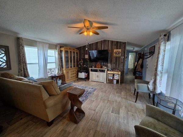 1997 Skyline Manufactured Home