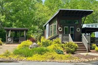 Mobile Home at 181 Drifting Brook Lane Flat Rock, NC 28731