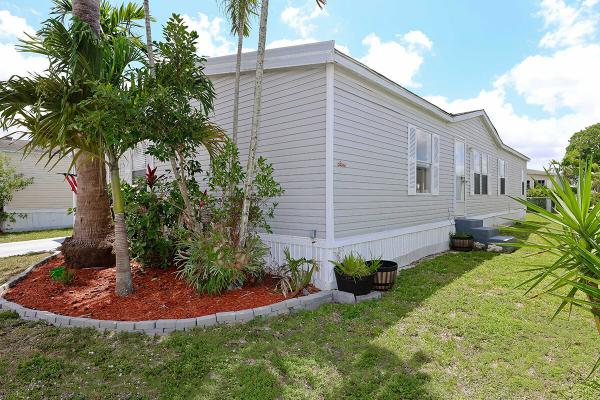 1999 Fleetwood Stonecreek Manufactured Home