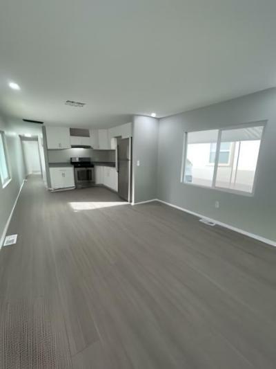 Photo 4 of 14 of home located at 500 North 67th Avenue Phoenix, AZ 85043