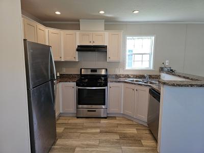 Mobile Home at 159 Pinewood Chillicothe, IL 61523