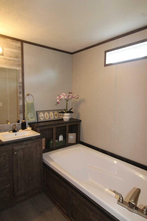2021 Clayton MH Mobile Home