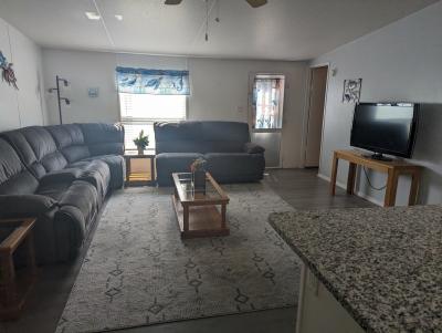 Photo 3 of 16 of home located at 824 Pleasantview Dr Auburndale, FL 33823