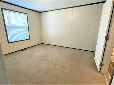 Photo 3 of 21 of home located at 383 Linda Lane Lynwood, IL 60411