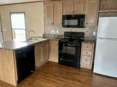 Mobile Home at 8 Kings Way Belle Vernon, PA 15012