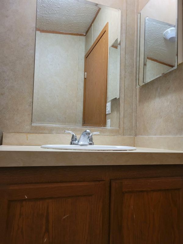 2006 Homette (Skyline) 7712CTH  Home