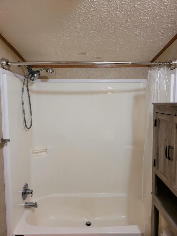 2006 Homette (Skyline) 7712CTH  Home