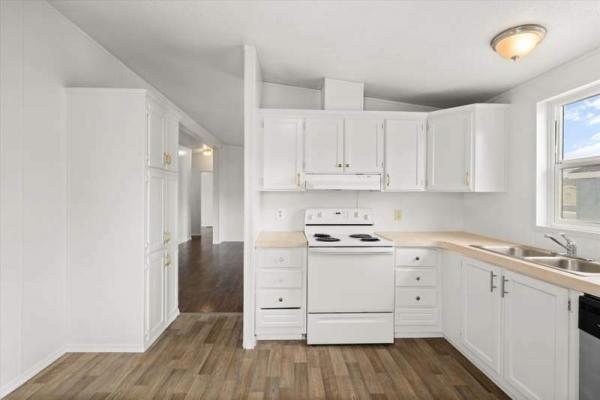 1993 Champion Manufactured Home