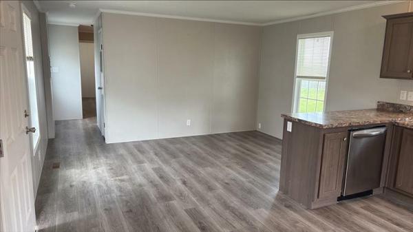 2023 RA1652202  Home