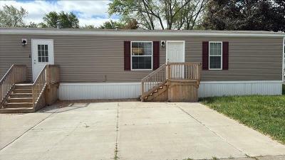 Mobile Home at 404 Carriage Lane Estate Streator, IL 61364