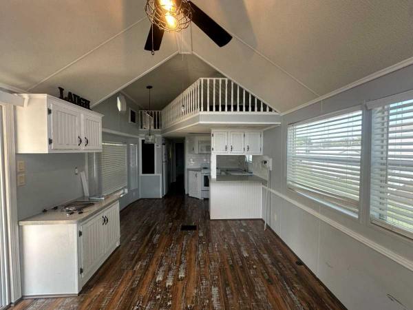 2006 CHIO Mobile Home