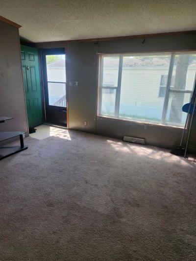 Photo 4 of 18 of home located at 3077 Eastland Ave SE Kentwood, MI 49512