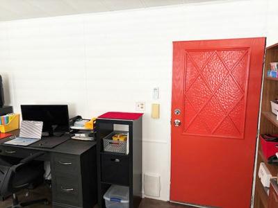 Photo 3 of 24 of home located at 775 W Roger Rd #82 Tucson, AZ 85705