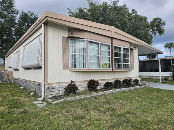 1980 TWIN Manufactured Home