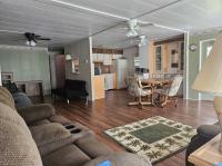 1980 TWIN Manufactured Home