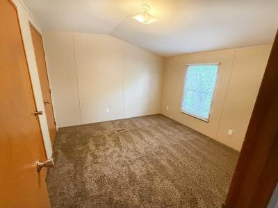 Photo 4 of 6 of home located at 39 Canterbury Lane Gardner, IL 60424