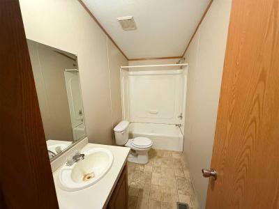 Photo 5 of 6 of home located at 39 Canterbury Lane Gardner, IL 60424