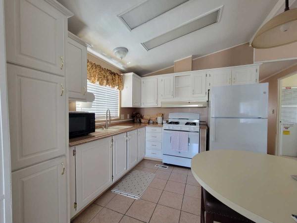 1990 Skyline GRF4605 Manufactured Home