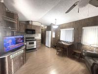 1987 Schult Manufactured Home
