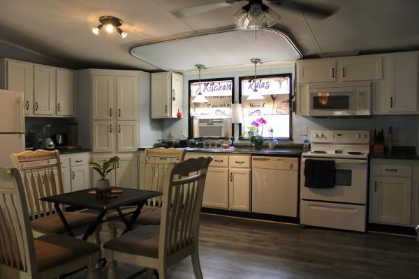 2002 SKYL 6609CT Mobile Home
