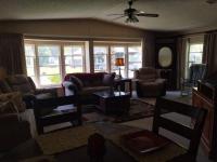 1988 Pine Grove Manufactured Home