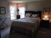 1988 Pine Grove Manufactured Home