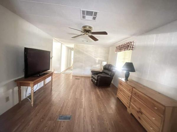1979 UNK Manufactured Home