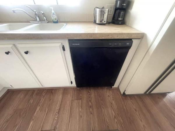 1979 UNK Manufactured Home