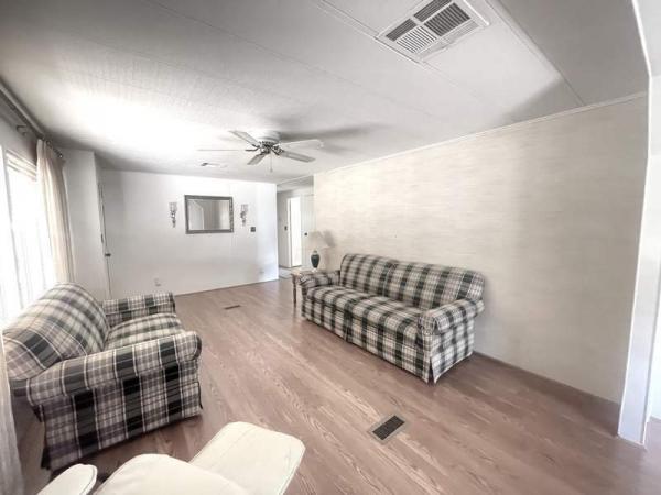 1979 UNK Manufactured Home